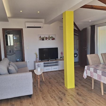 Apartments Sisevic - Comfort Apartments With Balconies And Sea View Slano Exterior foto