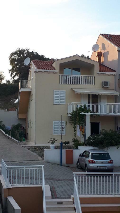 Apartments Sisevic - Comfort Apartments With Balconies And Sea View Slano Exterior foto